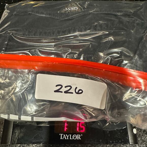 Vtg 80s Guess Georges Marciano Jeans Sz 28 *25x26 Black Denim Tapered Ankle Zip - Picture 15 of 15